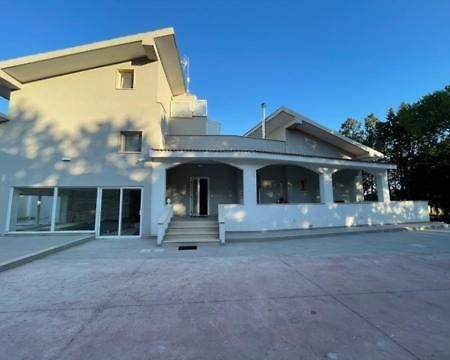 B&B A Pochi Passi Dal Mare Giovinazzo Buitenkant foto